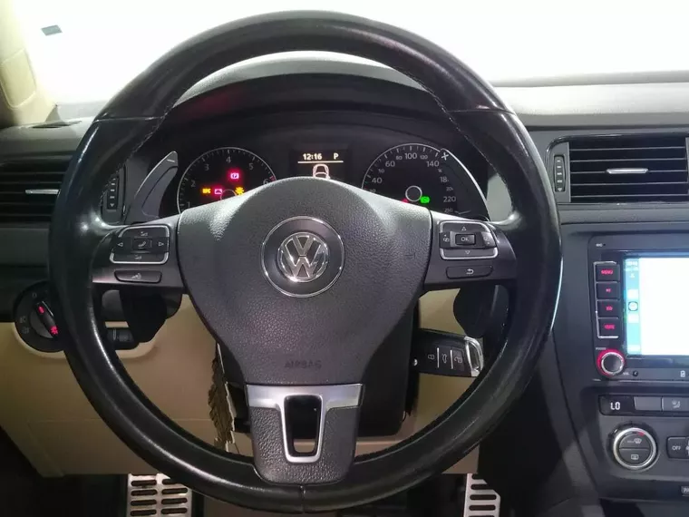 Volkswagen Jetta Branco 3