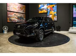 Toyota Hilux SW4