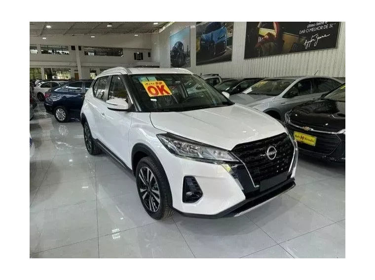 Nissan Kicks Branco 9