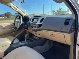 Toyota Hilux SW4
