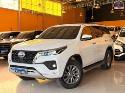 Toyota Hilux SW4
