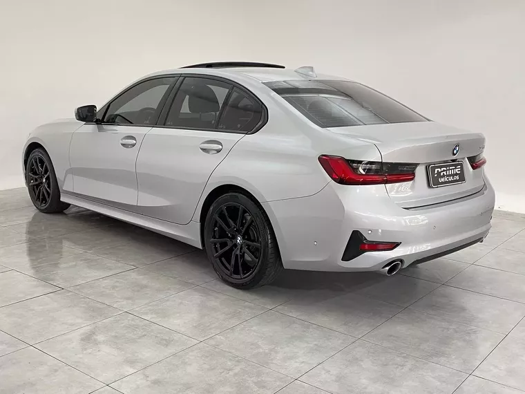 BMW 320i Prata 9