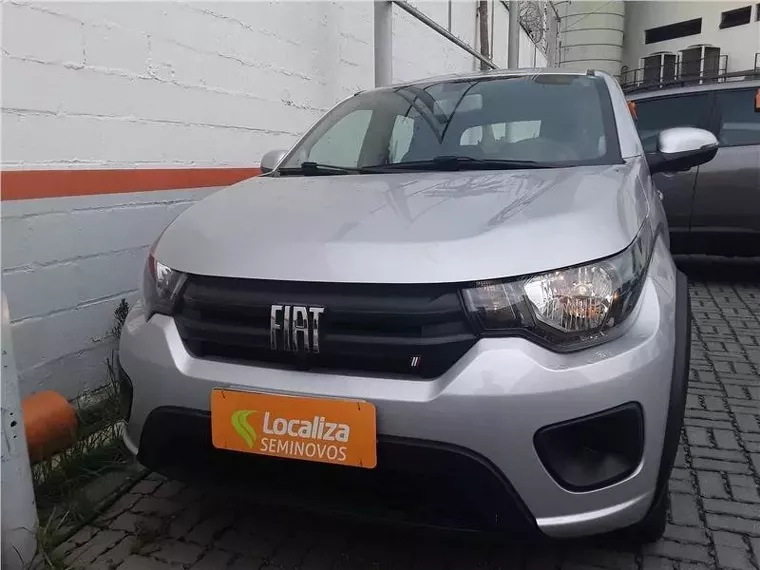 Fiat Mobi Prata 3