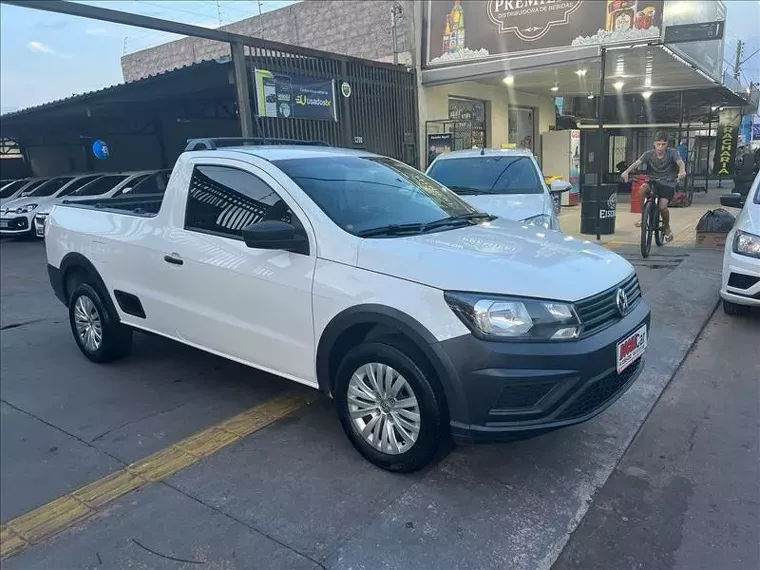 Volkswagen Saveiro Branco 3