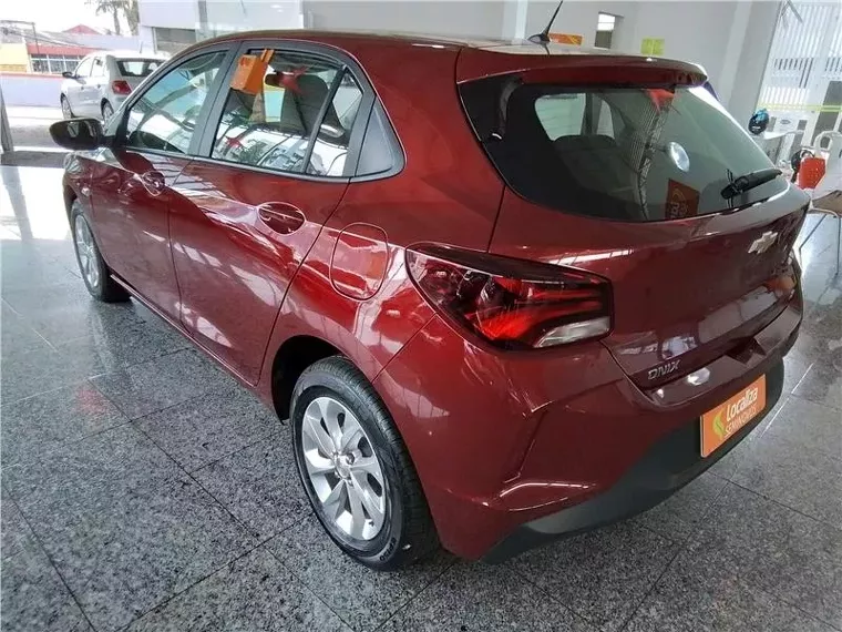 Chevrolet Onix Vermelho 5