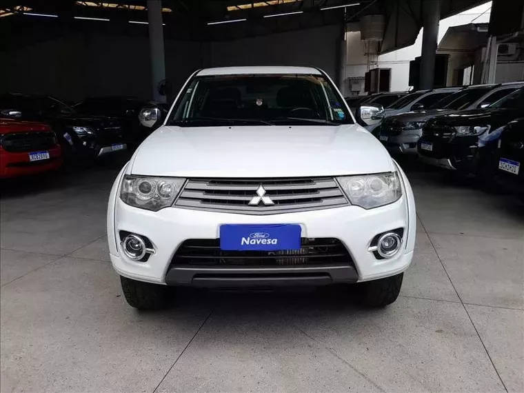 Mitsubishi L200 Triton Branco 6