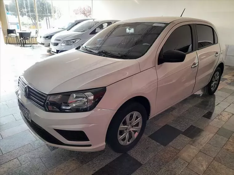 Volkswagen Gol Branco 4