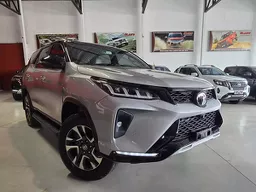 Toyota Hilux SW4