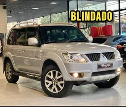 Pajero TR4