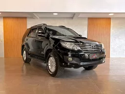 Toyota Hilux SW4