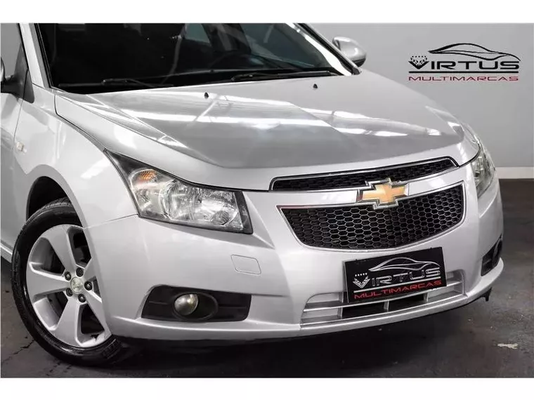 Chevrolet Cruze Prata 8