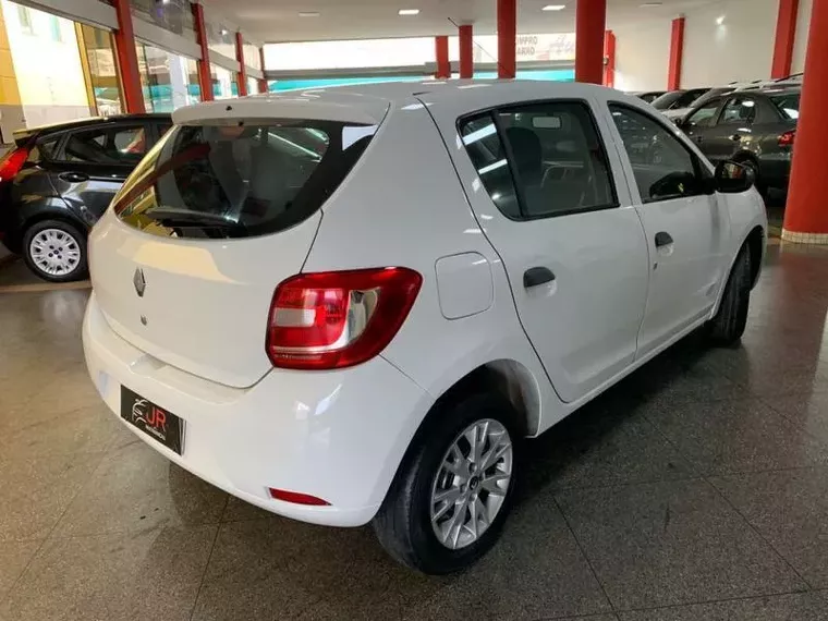 Renault Sandero Branco 27