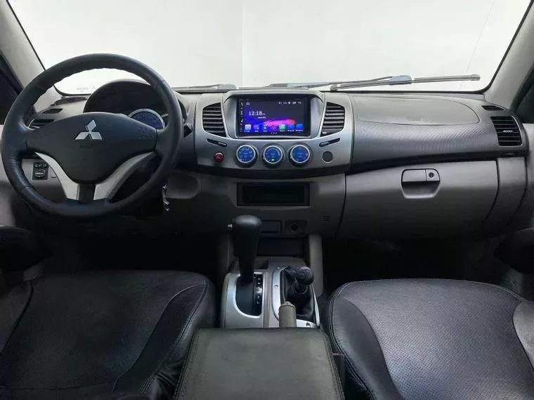 Mitsubishi L200 Triton Cinza 15