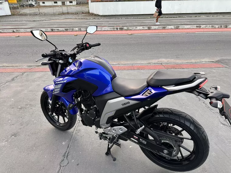 Yamaha Fazer 250 Azul 10