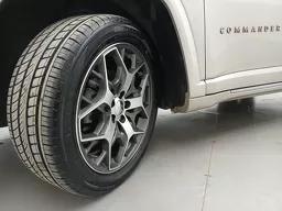 Jeep Commander
