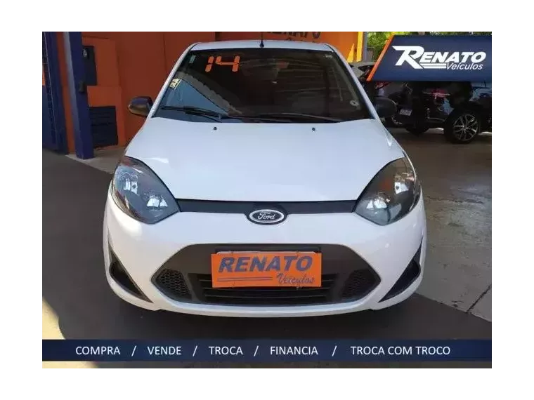 Ford Fiesta Branco 4