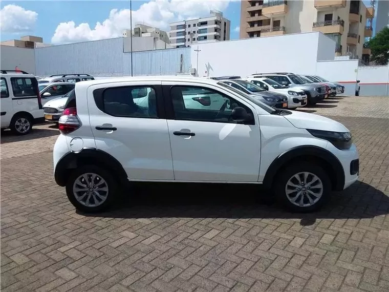 Fiat Mobi Branco 6