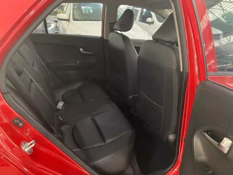 KIA Picanto Vermelho 8