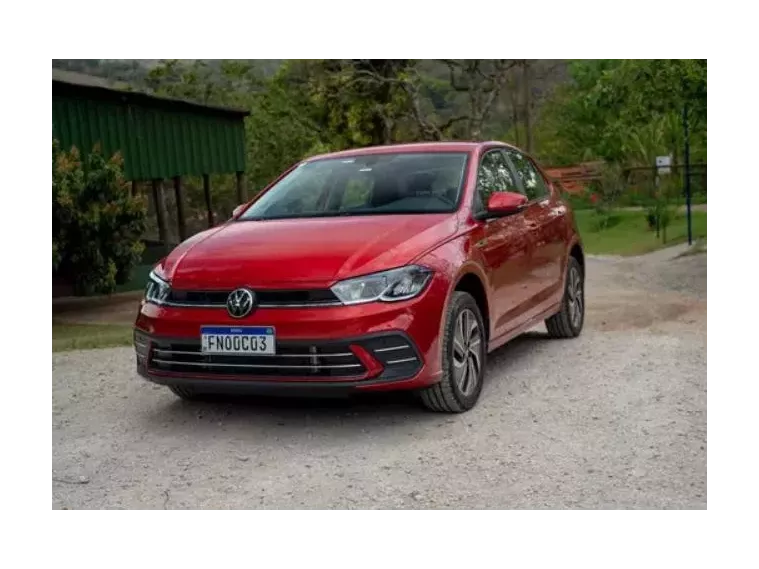 Volkswagen Polo Hatch Branco 6