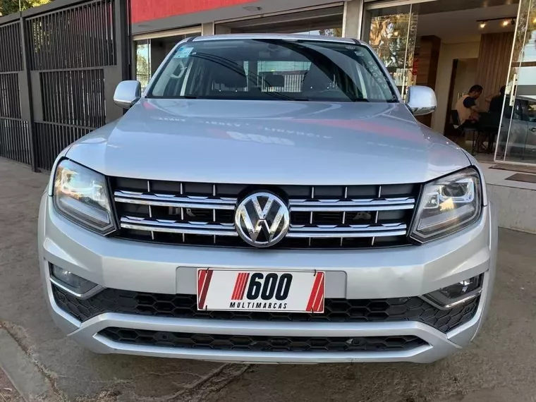 Volkswagen Amarok Prata 12