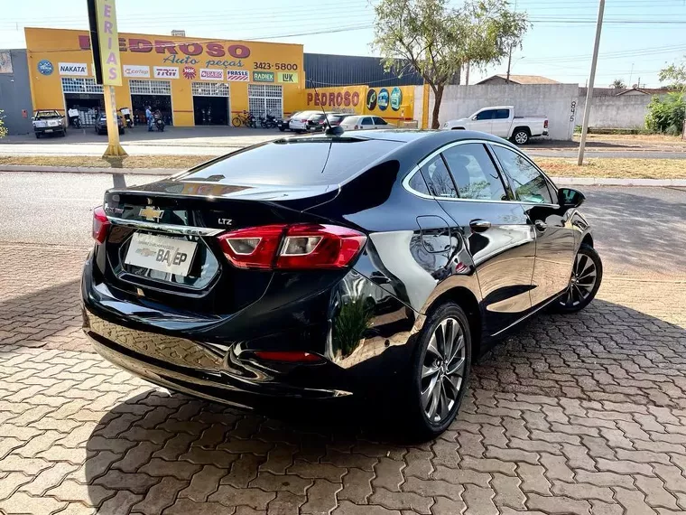 Chevrolet Cruze Preto 8