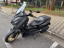 Xmax