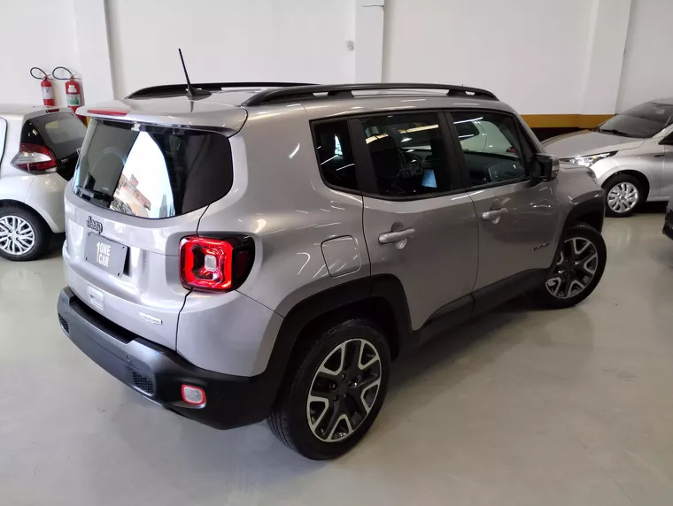 Jeep Renegade Prata 12