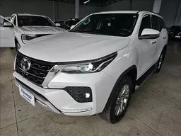 Toyota Hilux SW4