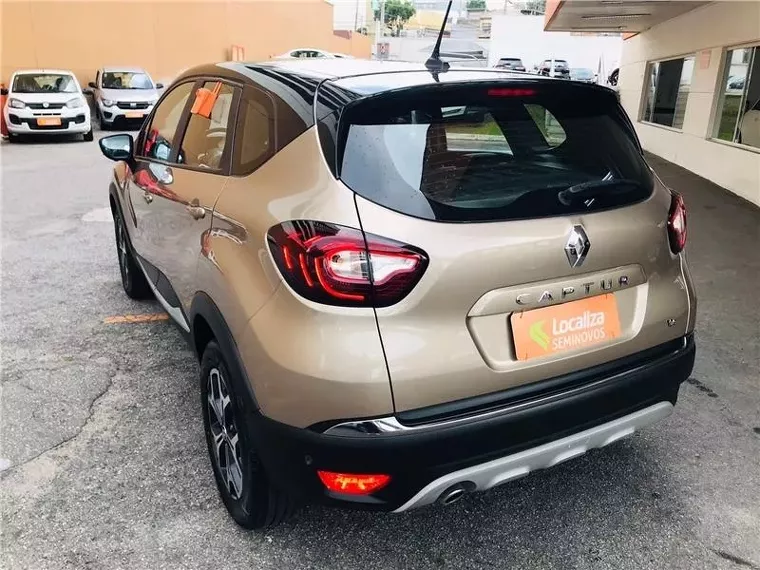 Renault Captur Bege 2