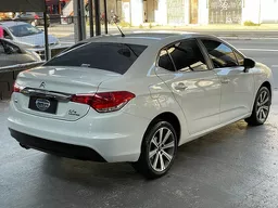 Citroën C4 Lounge