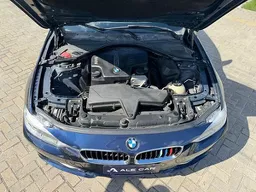 BMW 320i
