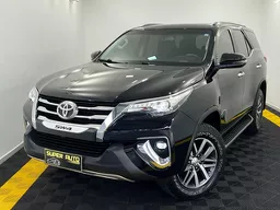 Toyota Hilux SW4