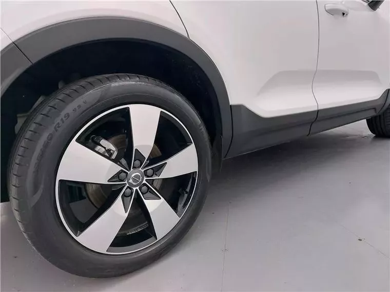 Volvo XC40 Branco 12