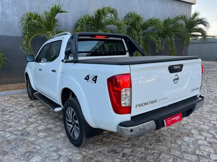 Nissan Frontier Branco 7