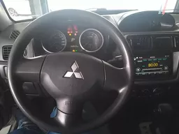 Mitsubishi Pajero TR4