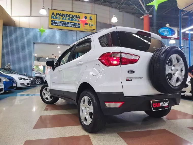 Ford Ecosport Branco 7