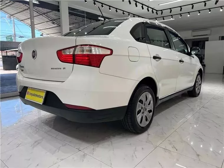 Fiat Grand Siena Branco 13