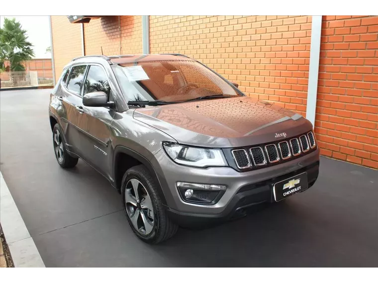 Jeep Compass Cinza 10