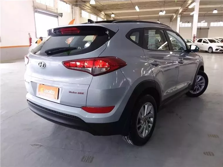 Hyundai Tucson Prata 2