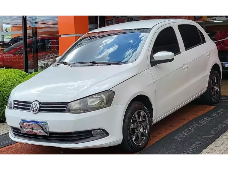 Volkswagen Gol Branco 3