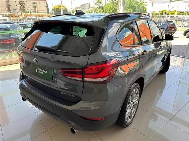 BMW X1 Cinza 6