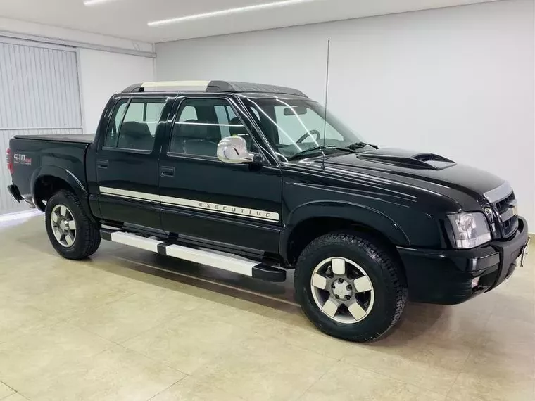 Chevrolet S10 Preto 13