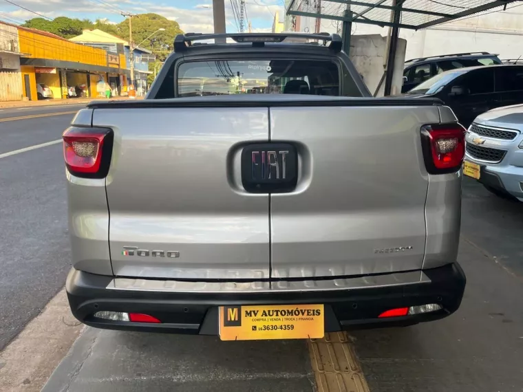 Fiat Toro Prata 7