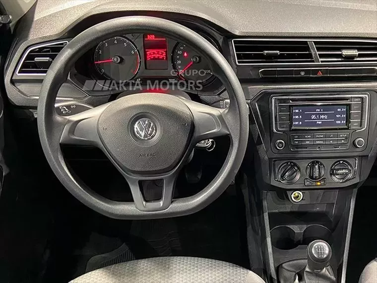 Volkswagen Voyage Branco 10