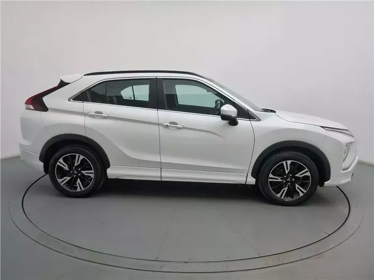 Mitsubishi Eclipse Cross Branco 5