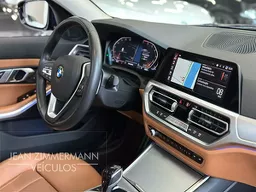 BMW 320i