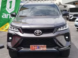 Toyota Hilux SW4