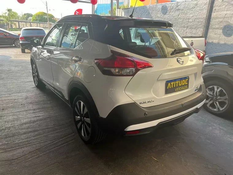 Nissan Kicks Branco 5