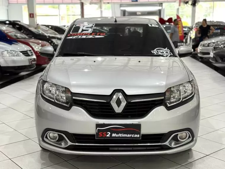 Renault Logan Prata 2