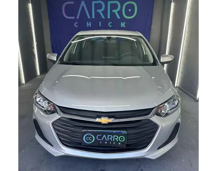 Chevrolet Onix Prata 2